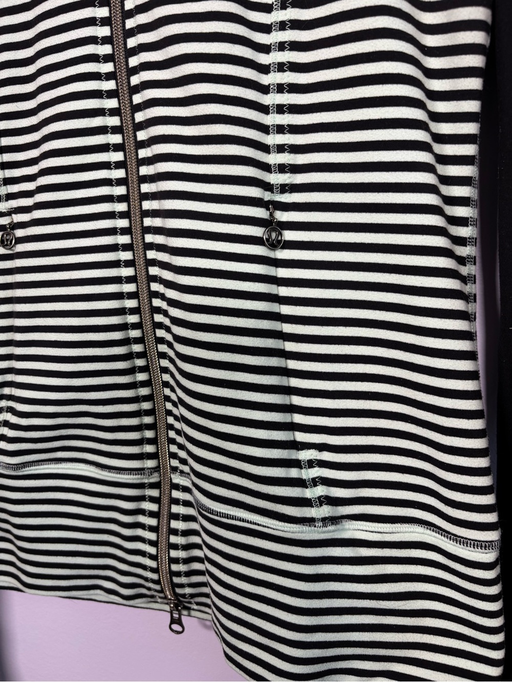 lululemon athletica Daily Yoga Mint Green& White Striped Zip-Up Bomber Jacket 8 - Picture 2 of 5